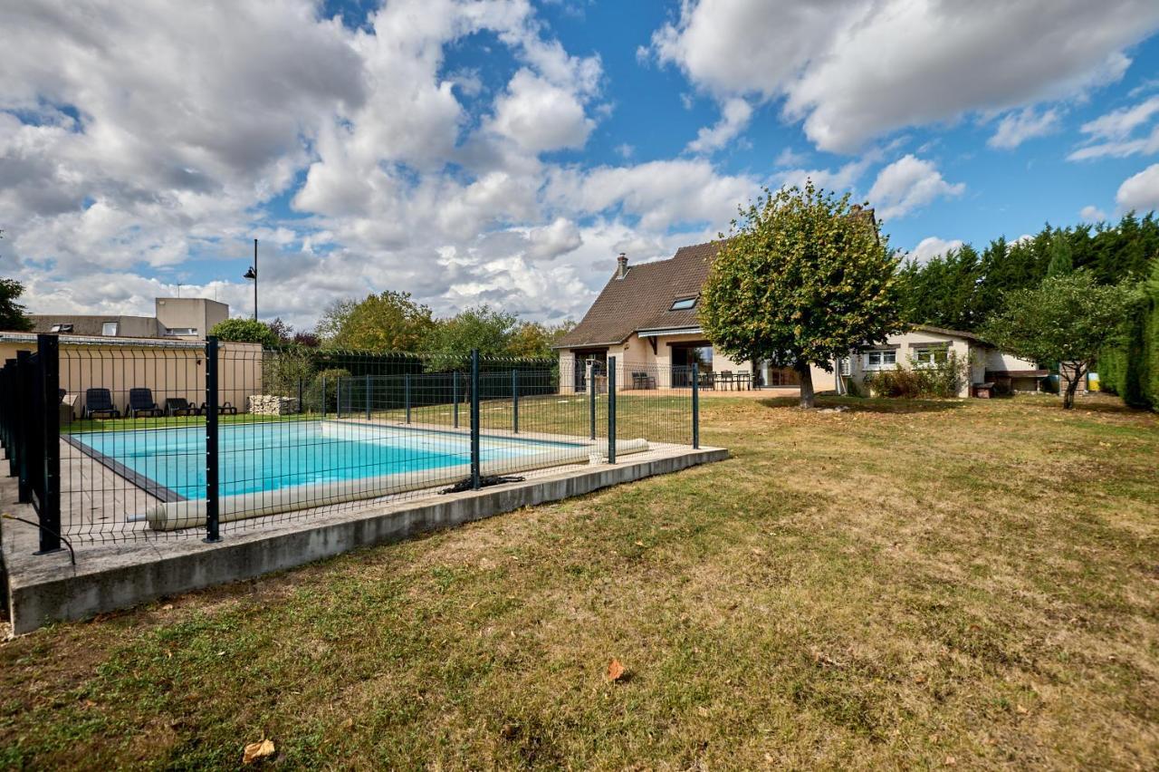 Superbe Villa Avec Piscine Magny-Cours Exterior photo